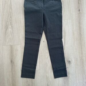 LOFT Classic Gray Skinny Pants